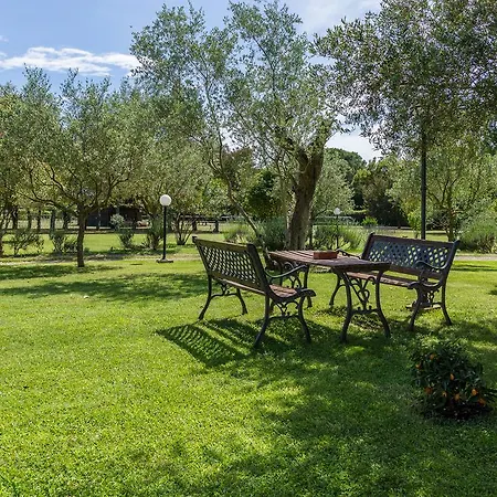 Hotel Mas Rabiol -emporda-only Adults-eco Peratallada